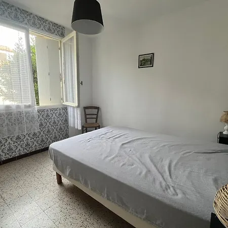 Comfortable With Sea View
